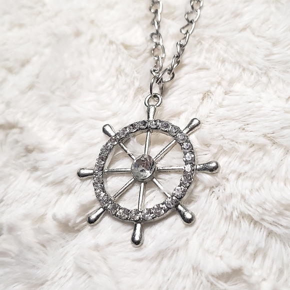 Silver Ship Helm ⚓ Zirconia Necklace & Studs Set - Picture 4 of 5